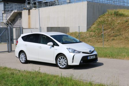 Toyota Prius +