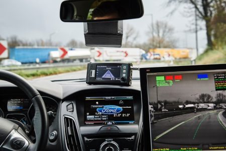 Ford predstavil autonómne parkovanie vozidiel