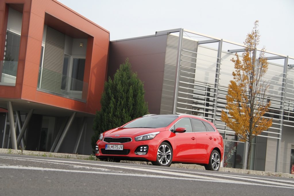KIA ceed_sw 1.6 CRDi_4704
