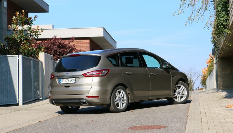 Ford S-Max009