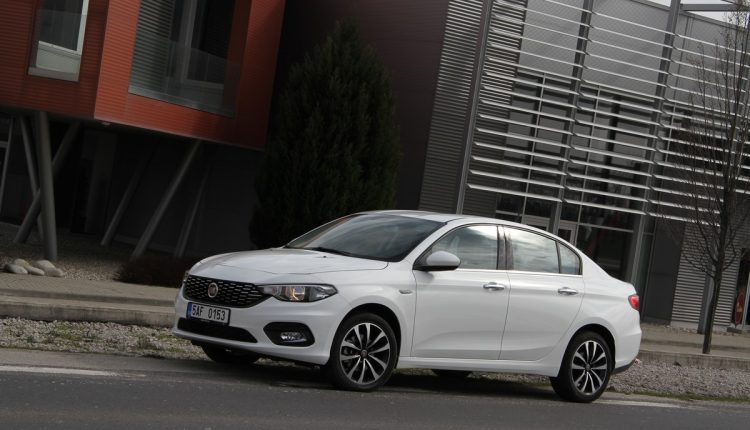 Fiat Tipo 1,6 JTDM 120 k Opening Edition Plus IMG_3378