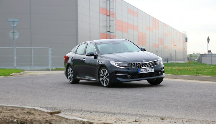 Kia Optima vs Renault Talisman 163