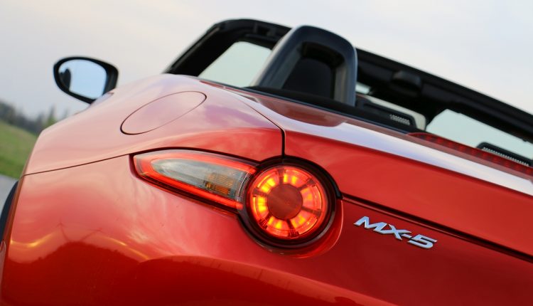 Mazda MX-5 2,0 004