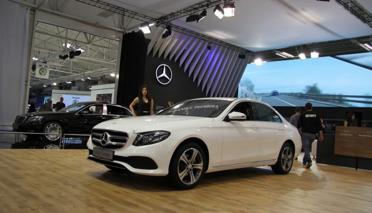 Mercedes-Benz triedy E sedan – IMG_5842