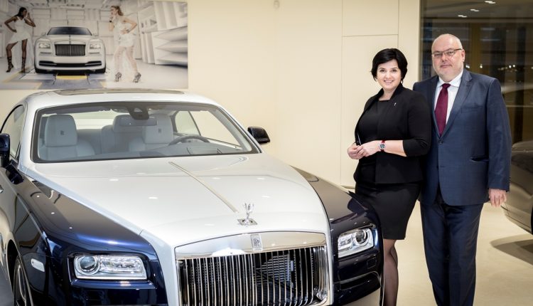 Rolls-Royce showroom v Prahe