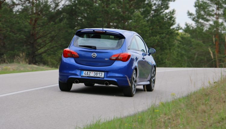 Corsa OPC vs Clio RS Trophy 088