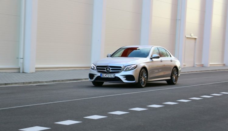 Mercedes-Benz E220d 004