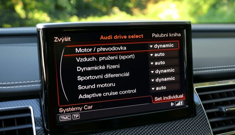 Audi S8 043