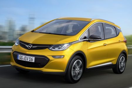 Paríž 2016: Opel v predstaví Amperu-e