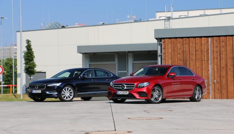 Volvo S90 vs Mercedes-Benz E class 074