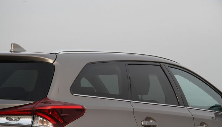 _RENAULT Megane Grandtour vs TOYOTA Auris Touring Sports_00012