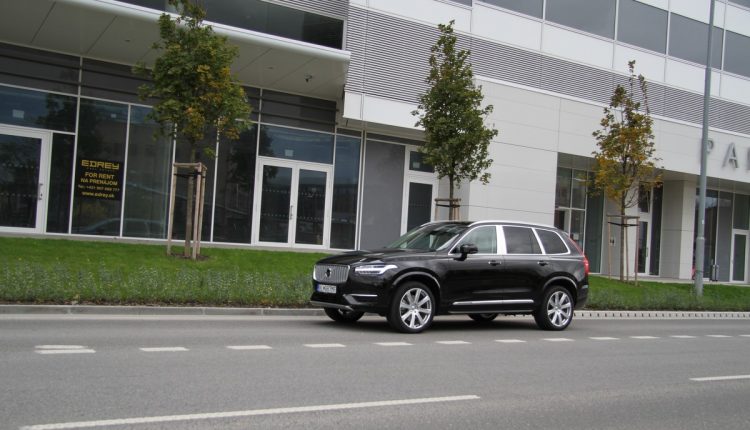 VOLVO XC90 T8 Twin Engine Ecellence_00044