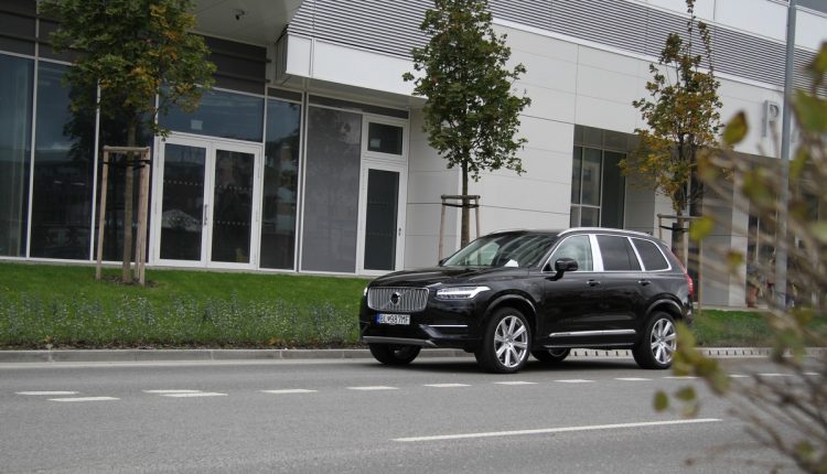 VOLVO XC90 T8 Twin Engine Ecellence_00046