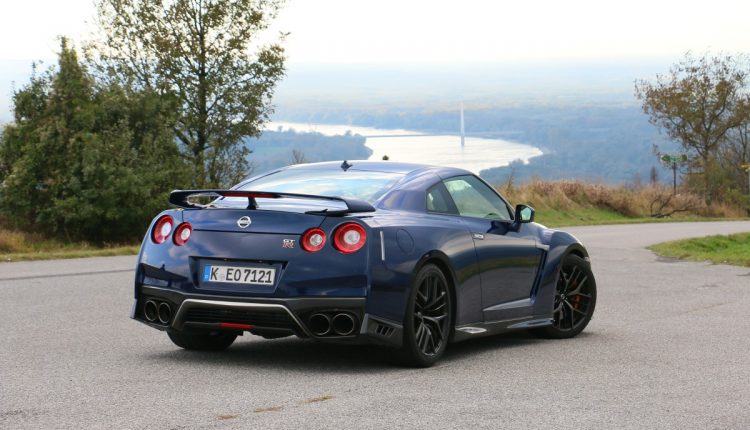 Nissan GT-R 043