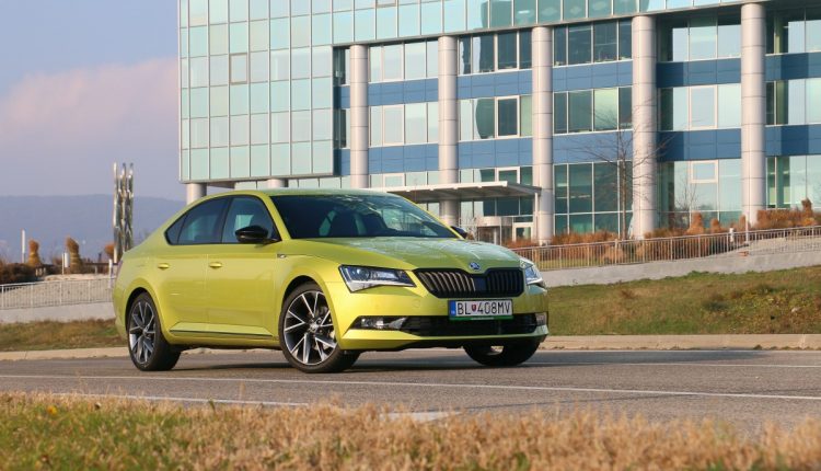 Skoda Superb SportLine 2,0TFSI 026