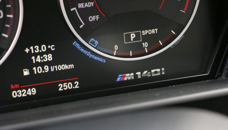 BMW M140i xDrive 023