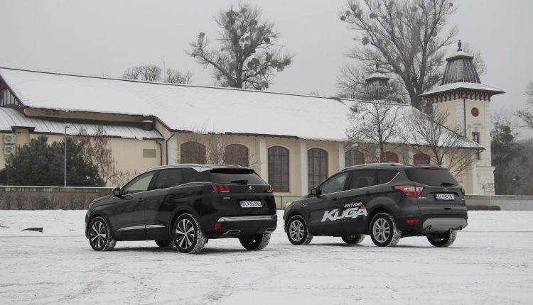 FORD Kuga vs PEUGEOT 3008_00008