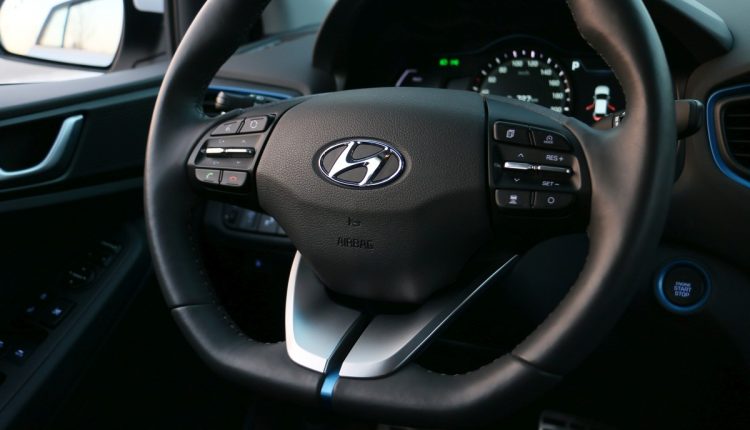 Hyundai Ioniq Hybrid 066