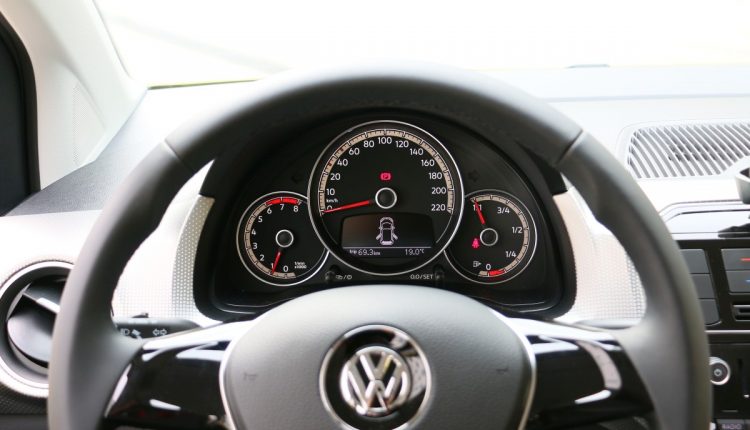 Volkswagen up! 1,0 MPI 004