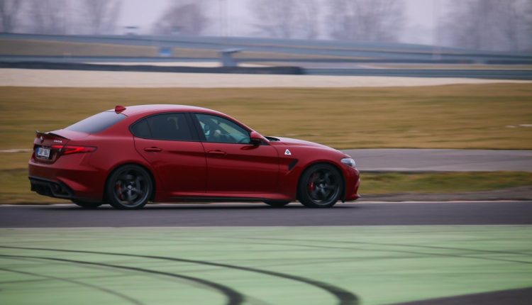 Alfa Romeo Giulia Quadrifoglio 003