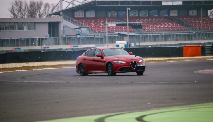 Alfa Romeo Giulia Quadrifoglio 007