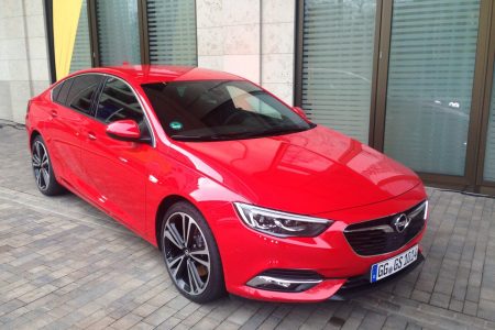 Opel Insignia GS – pohon 4×4; vectoring