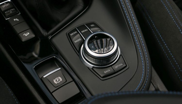 BMW X1 xDrive20i 013