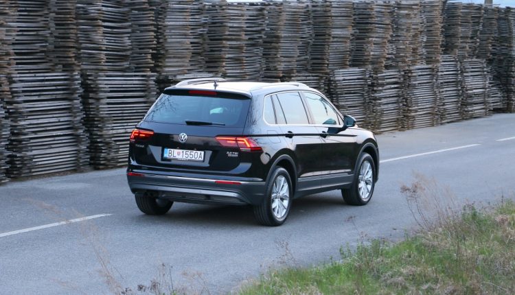 Volkswagen Tiguan 2,0 TSI 0046