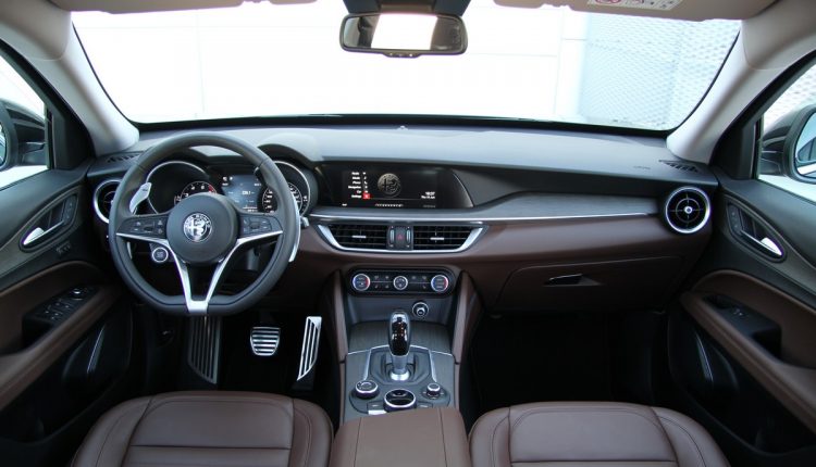 ALFA ROMEO Stelvio 2,0 Turbo Q4 First Edition_00041