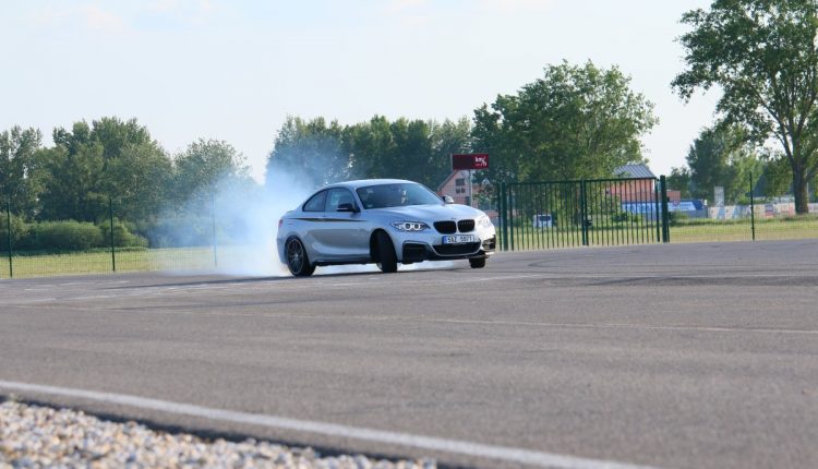 BMW M240i 0006