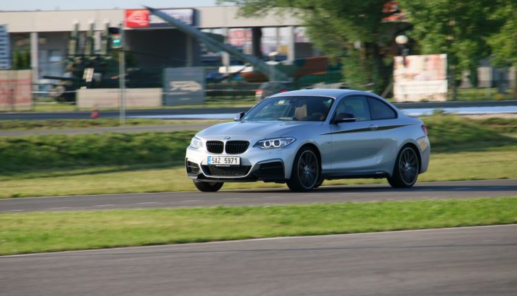 BMW M240i 0009