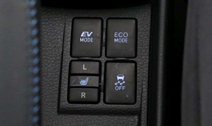 Toyota Yaris Hybrid 2017 0017