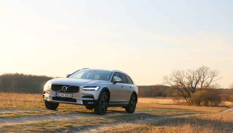 Volvo V90 Cross Country 0038