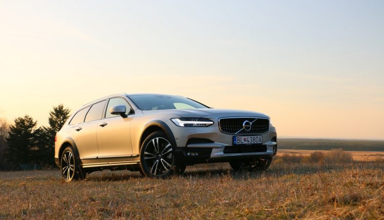 Volvo V90 Cross Country 0046