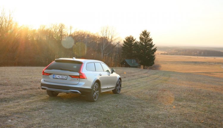 Volvo V90 Cross Country 0049