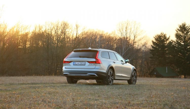 Volvo V90 Cross Country 0051