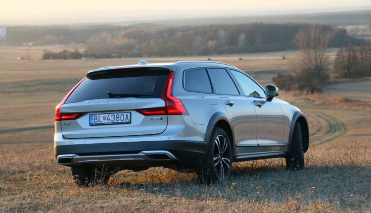 Volvo V90 Cross Country 0053