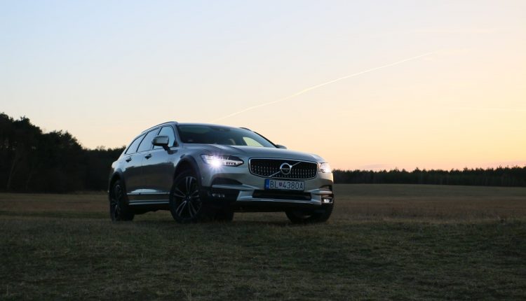 Volvo V90 Cross Country 0058