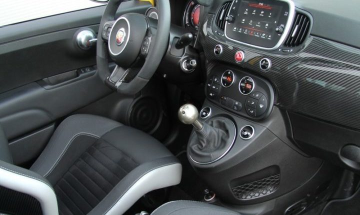 ABARTH 595 Competizione 00004