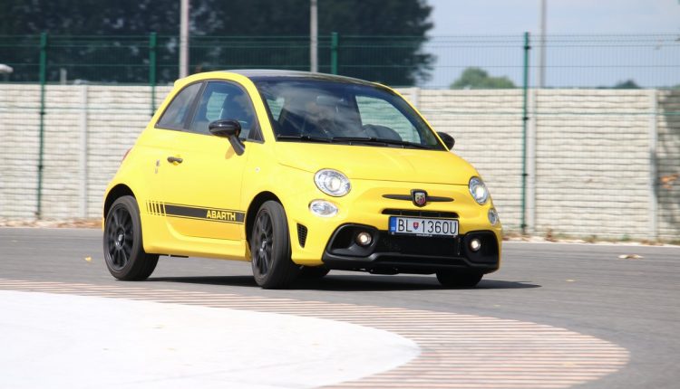 ABARTH 595 Competizione 00007