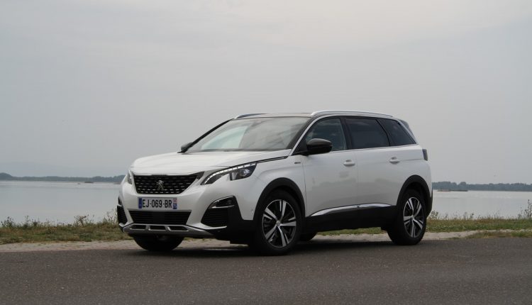 PEUGEOT 5008 1,6 THP 165 EAT6 Allure 00001