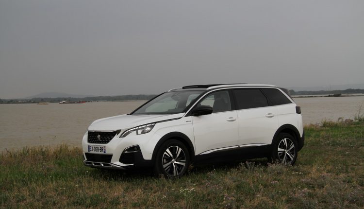 PEUGEOT 5008 1,6 THP 165 EAT6 Allure 00064