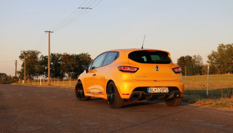 Renault Clio RS Trophy ph2 004