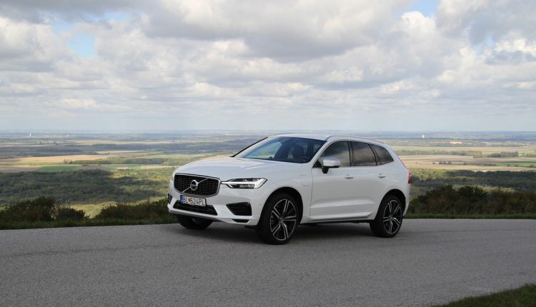 VOLVO XC60 T8 Twin Engine eAWD R-DesignIMG_1688