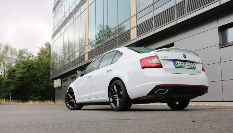 Škoda Octavia RS facelift 030