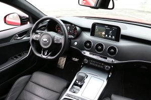 Kia Stinger GT vs Volkswagen Arteon