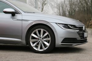 Kia Stinger GT vs Volkswagen Arteon