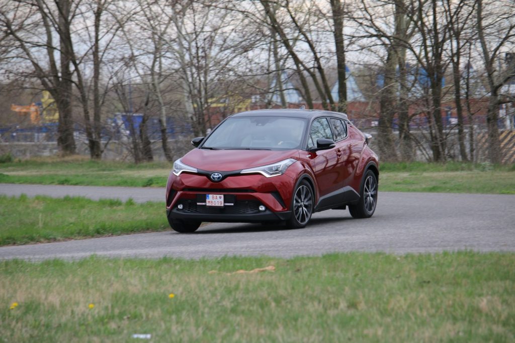 Multitest-Eclipse-Cross-vs-C-HR-vs-Qashqai