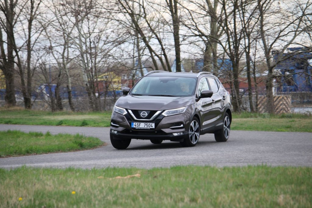Multitest-Eclipse-Cross-vs-C-HR-vs-Qashqai