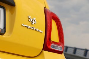 Renault Twingo GT vs Abarth 595 Competizione